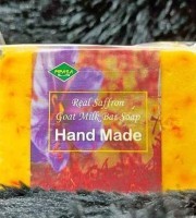1psc Safran Goat Milk Soap